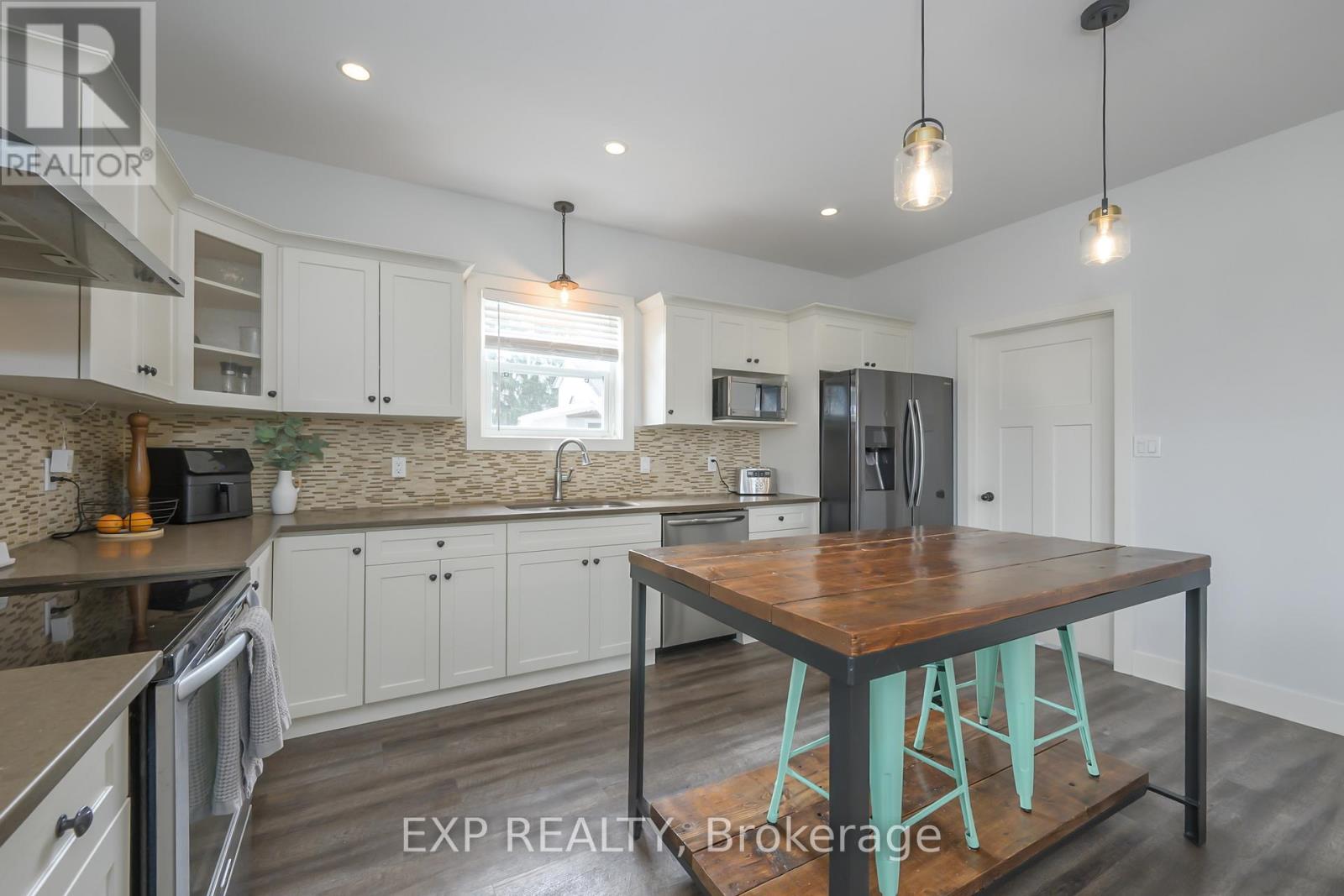 1276 Crumlin Side Road, London East, Ontario  N5V 1R8 - Photo 11 - X12290791