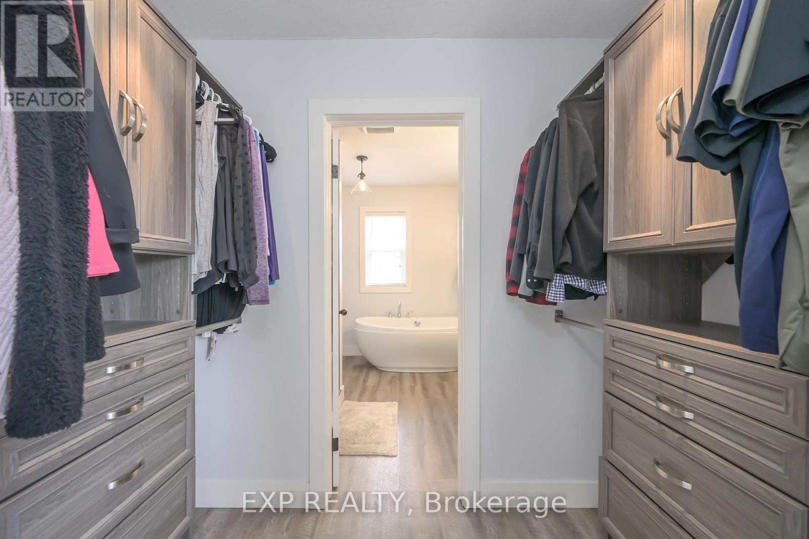 1276 Crumlin Side Road, London East, Ontario  N5V 1R8 - Photo 22 - X12290791