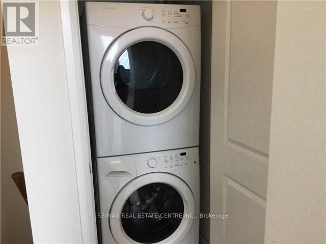 109 - 75 Eglinton Avenue W, Mississauga, Ontario  L5R 0E4 - Photo 10 - W12382286