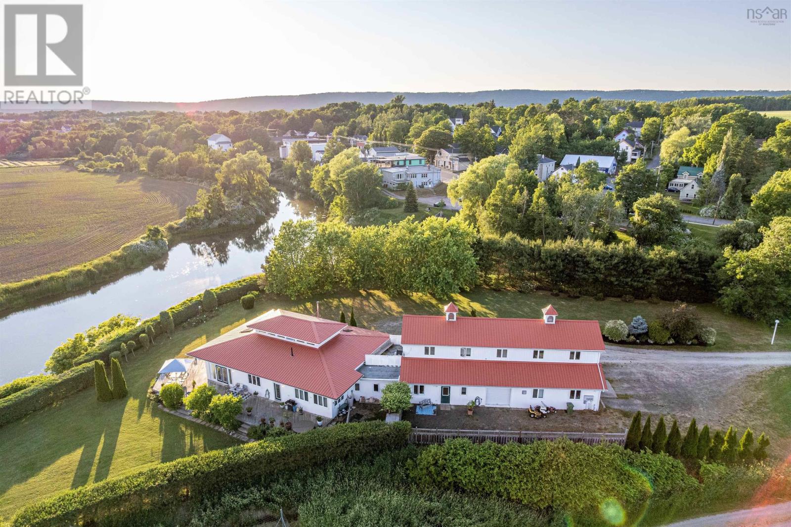 9878 Main Street, Canning, Nova Scotia