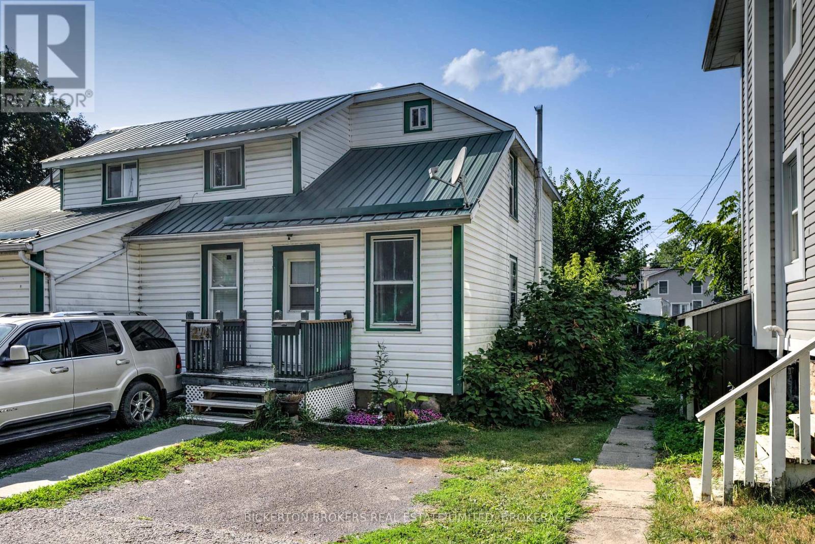 212-214 GARDEN STREET, Gananoque, Ontario