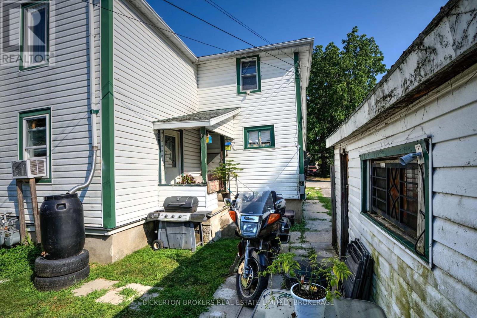 212-214 Garden Street, Gananoque, Ontario  K7G 1J2 - Photo 12 - X12392049
