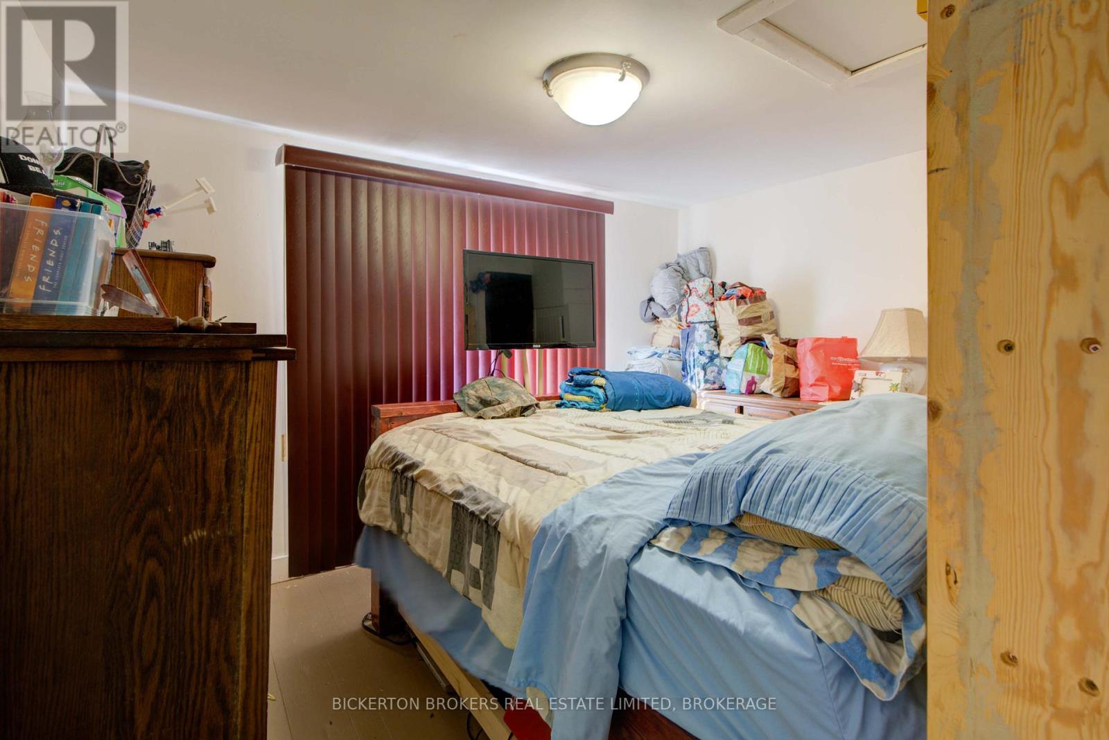 212-214 Garden Street, Gananoque, Ontario  K7G 1J2 - Photo 37 - X12392049