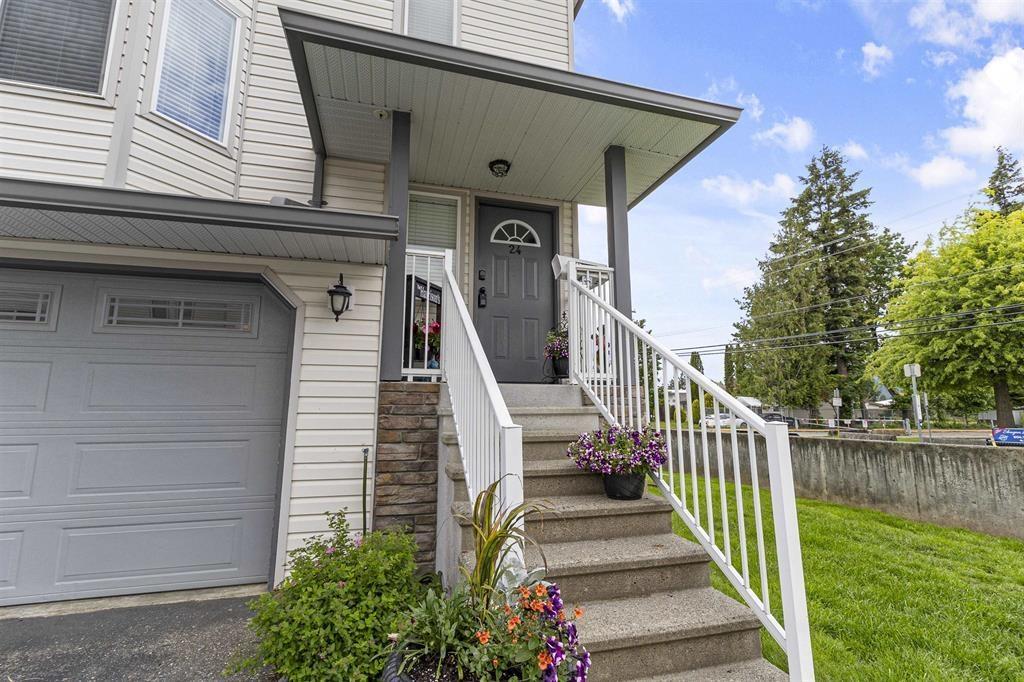 24 45296 Watson Road, Garrison Crossing, Chilliwack, British Columbia  V2R 3J4 - Photo 2 - R3045411