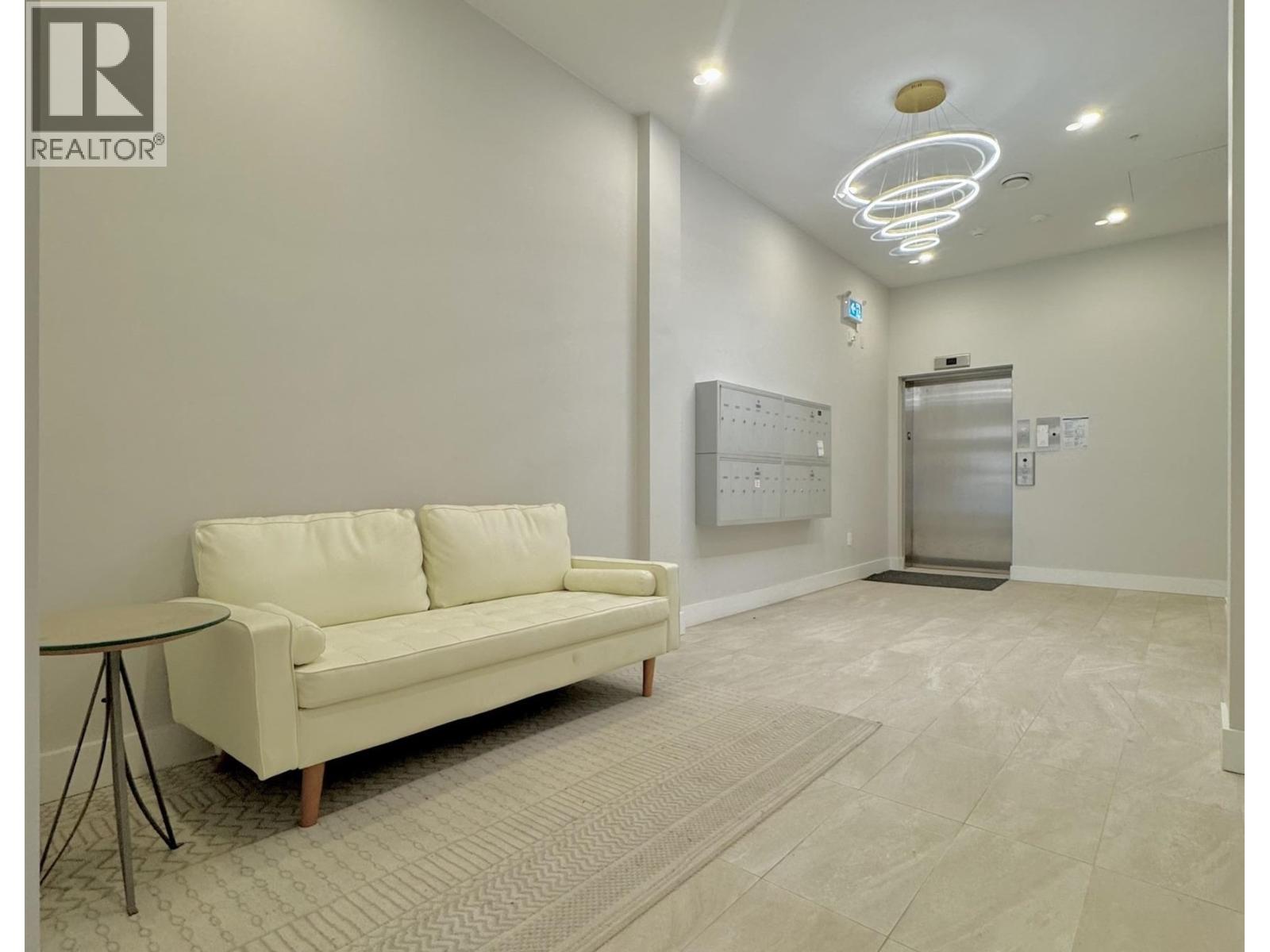 307 3050 Kingsway, Vancouver, British Columbia  V5R 5J7 - Photo 2 - R3042415