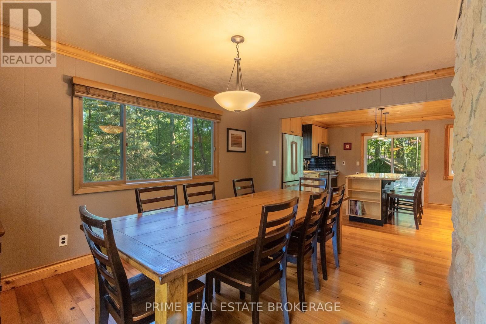 10257 Woodpark Court, Lambton Shores (Grand Bend), Ontario  N0M 1T0 - Photo 14 - X12391915