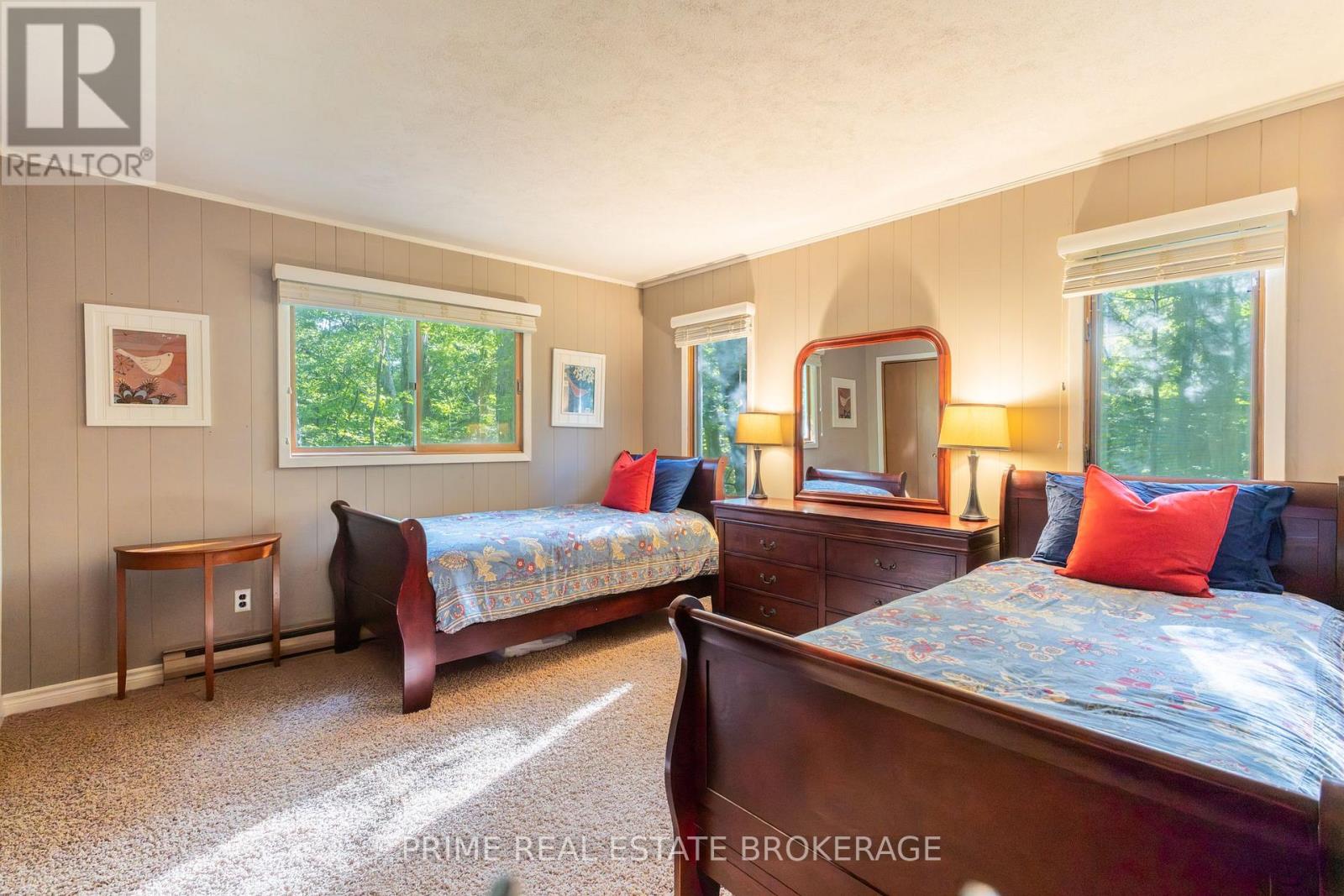 10257 Woodpark Court, Lambton Shores (Grand Bend), Ontario  N0M 1T0 - Photo 28 - X12391915