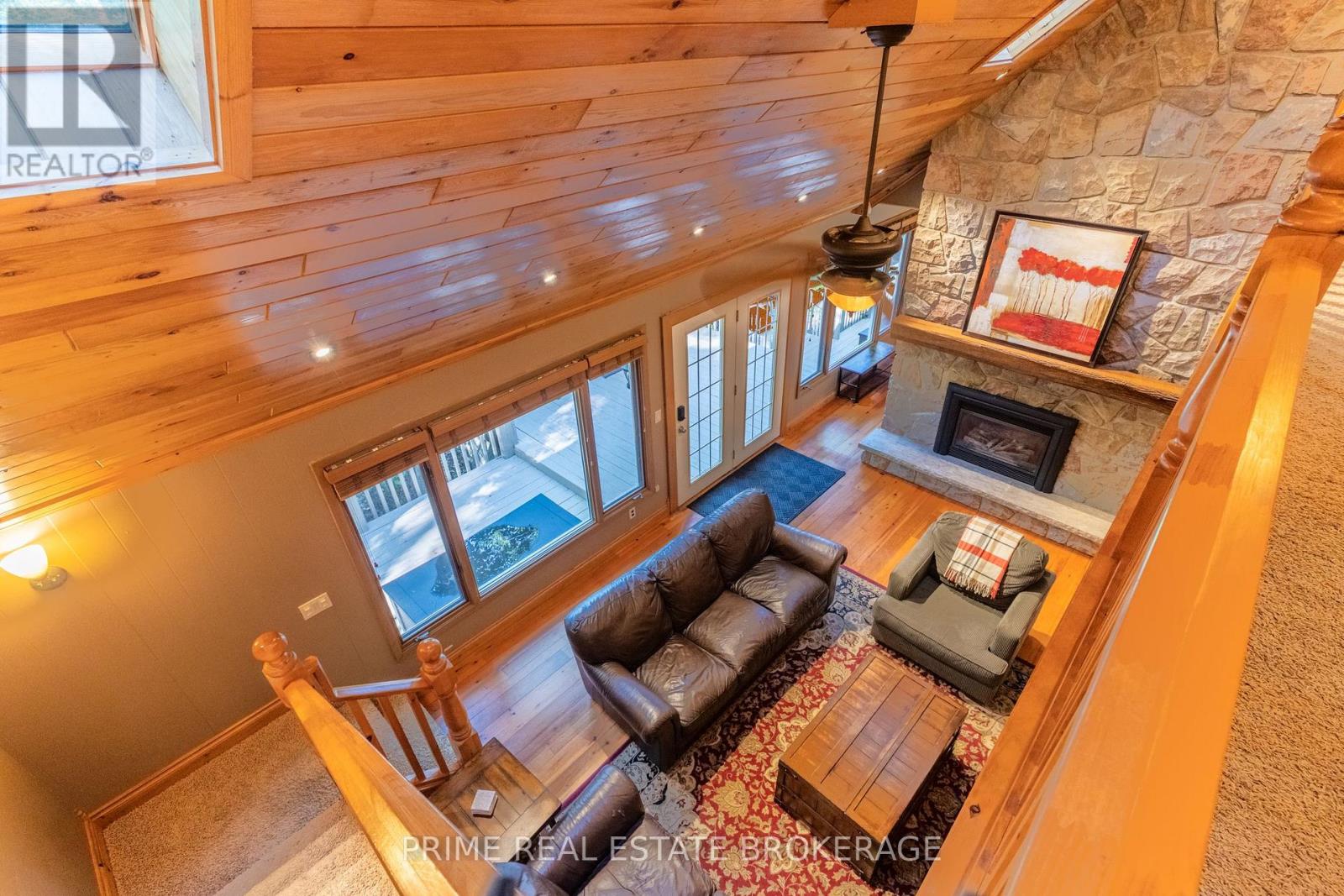 10257 Woodpark Court, Lambton Shores (Grand Bend), Ontario  N0M 1T0 - Photo 31 - X12391915