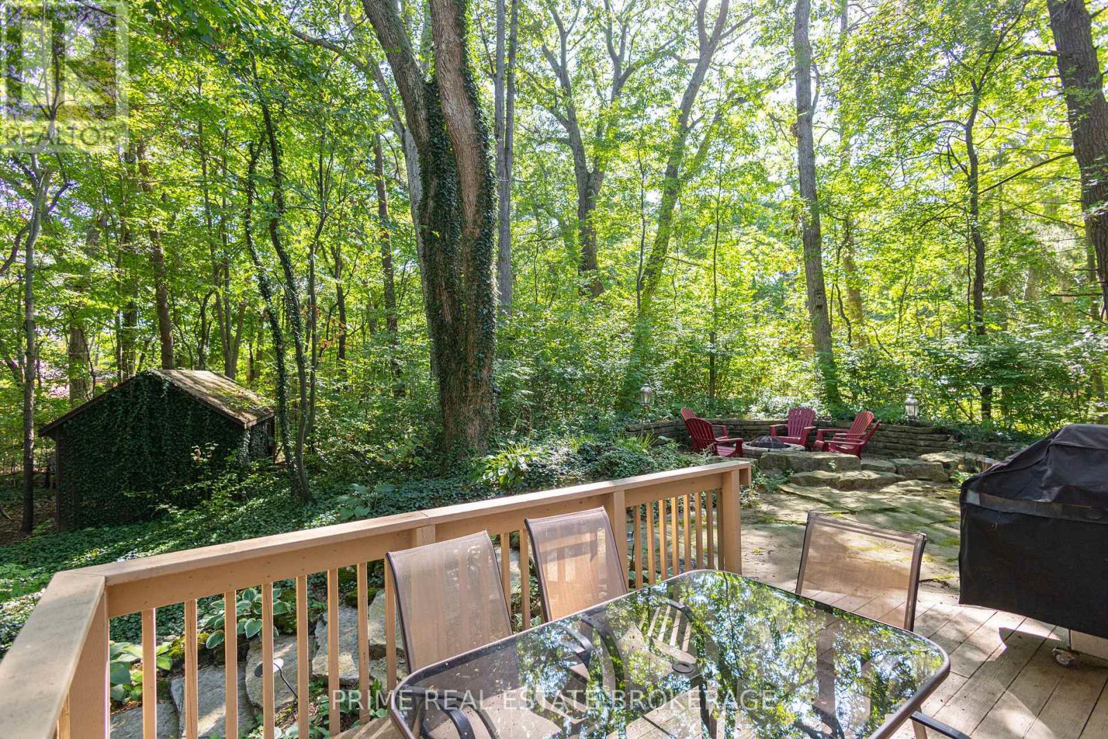 10257 Woodpark Court, Lambton Shores (Grand Bend), Ontario  N0M 1T0 - Photo 44 - X12391915
