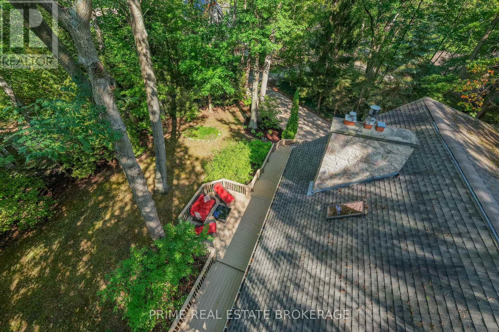 10257 Woodpark Court, Lambton Shores (Grand Bend), Ontario  N0M 1T0 - Photo 47 - X12391915