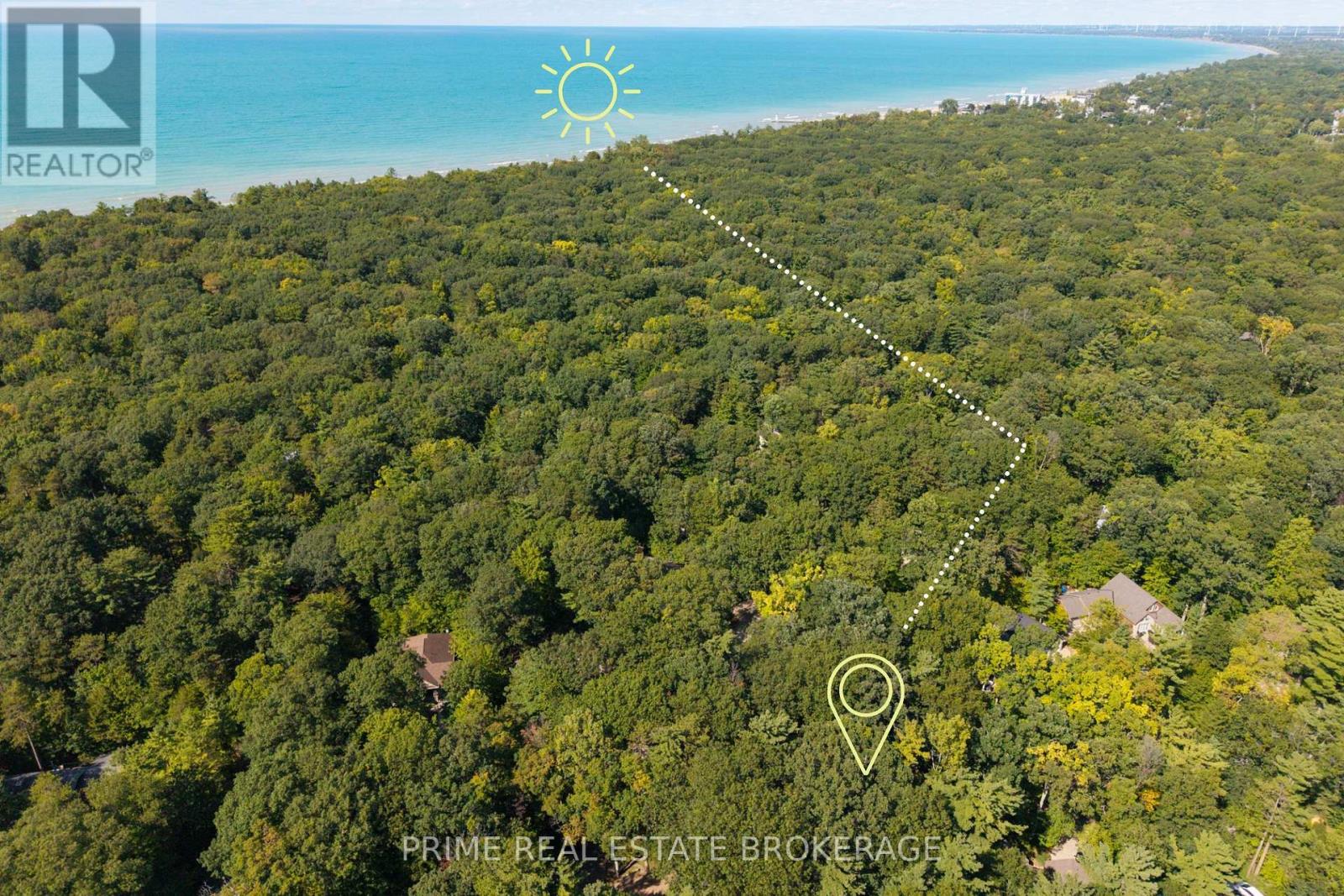 10257 Woodpark Court, Lambton Shores (Grand Bend), Ontario  N0M 1T0 - Photo 8 - X12391915