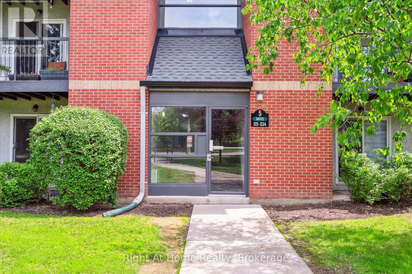 534 - 1450 Glen Abbey Gate, Oakville, Ontario  L6M 2V7 - Photo 4 - W12391910