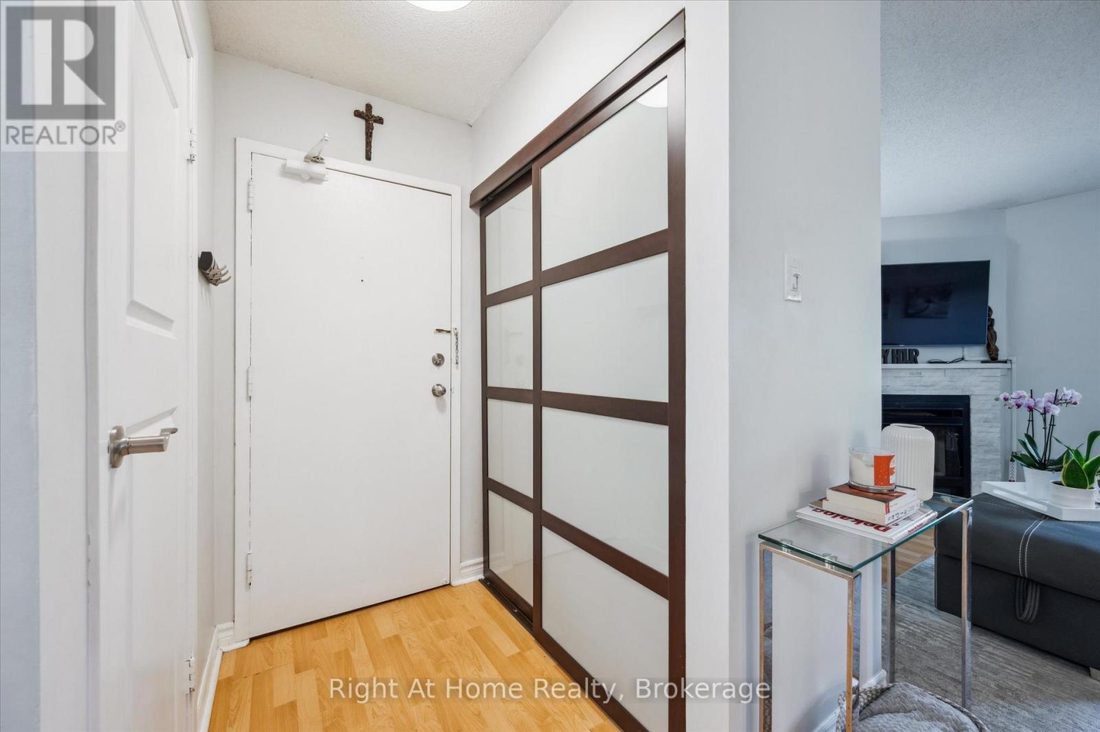 534 - 1450 Glen Abbey Gate, Oakville, Ontario  L6M 2V7 - Photo 6 - W12391910