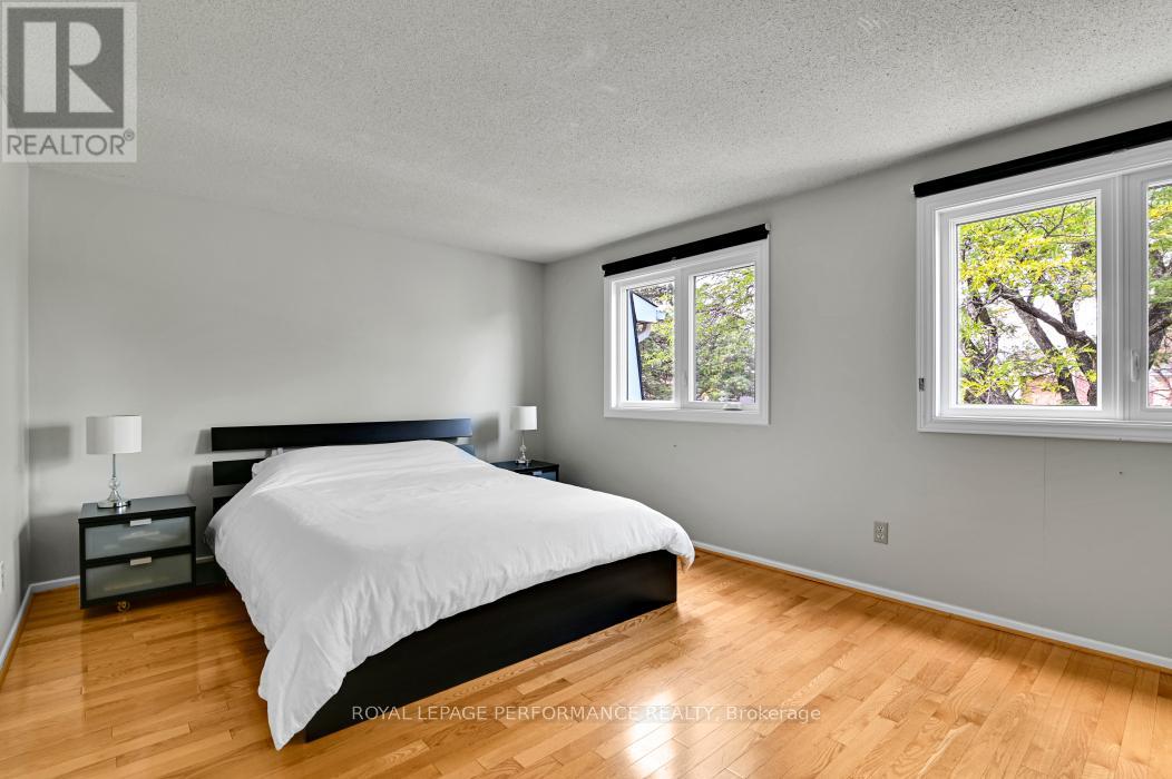 6252 Paddler Way, Ottawa, Ontario  K1C 2E7 - Photo 13 - X12391886