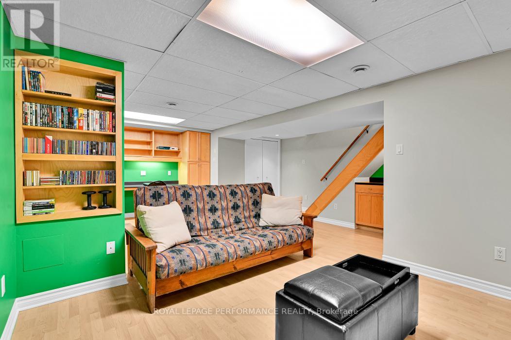 6252 Paddler Way, Ottawa, Ontario  K1C 2E7 - Photo 21 - X12391886