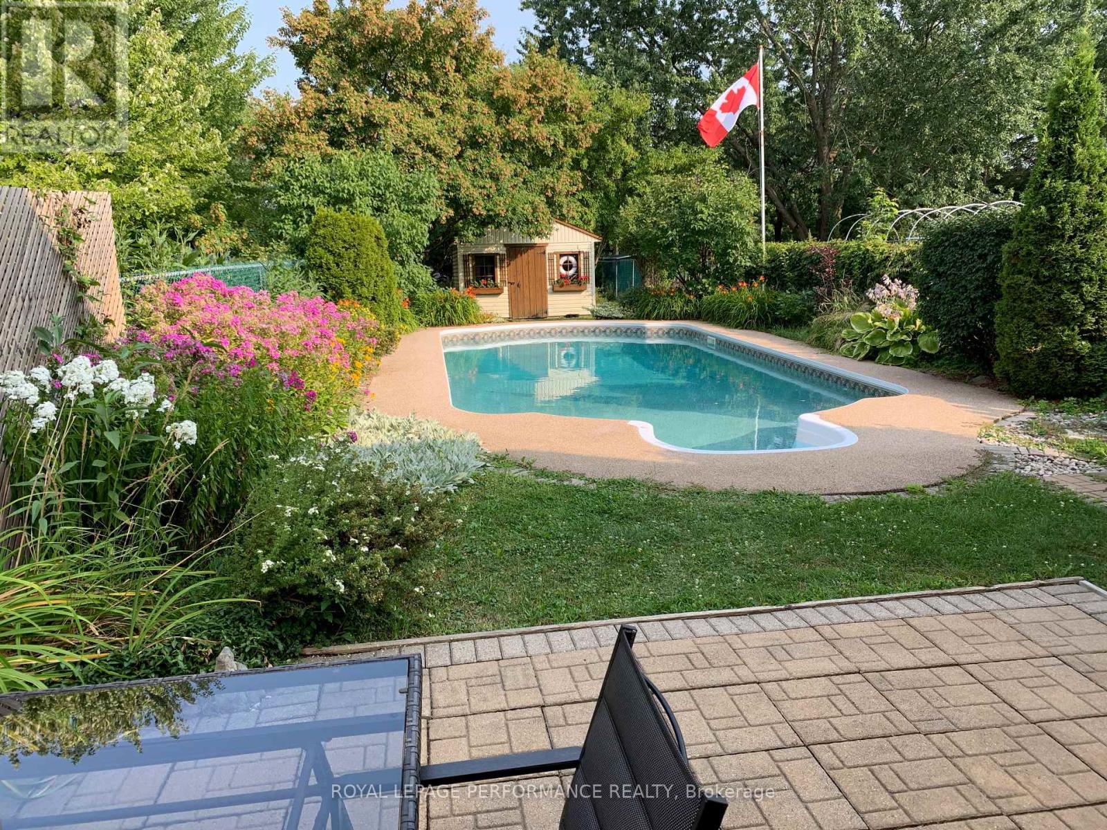 6252 Paddler Way, Ottawa, Ontario  K1C 2E7 - Photo 27 - X12391886