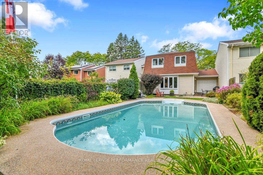 6252 Paddler Way, Ottawa, Ontario  K1C 2E7 - Photo 32 - X12391886