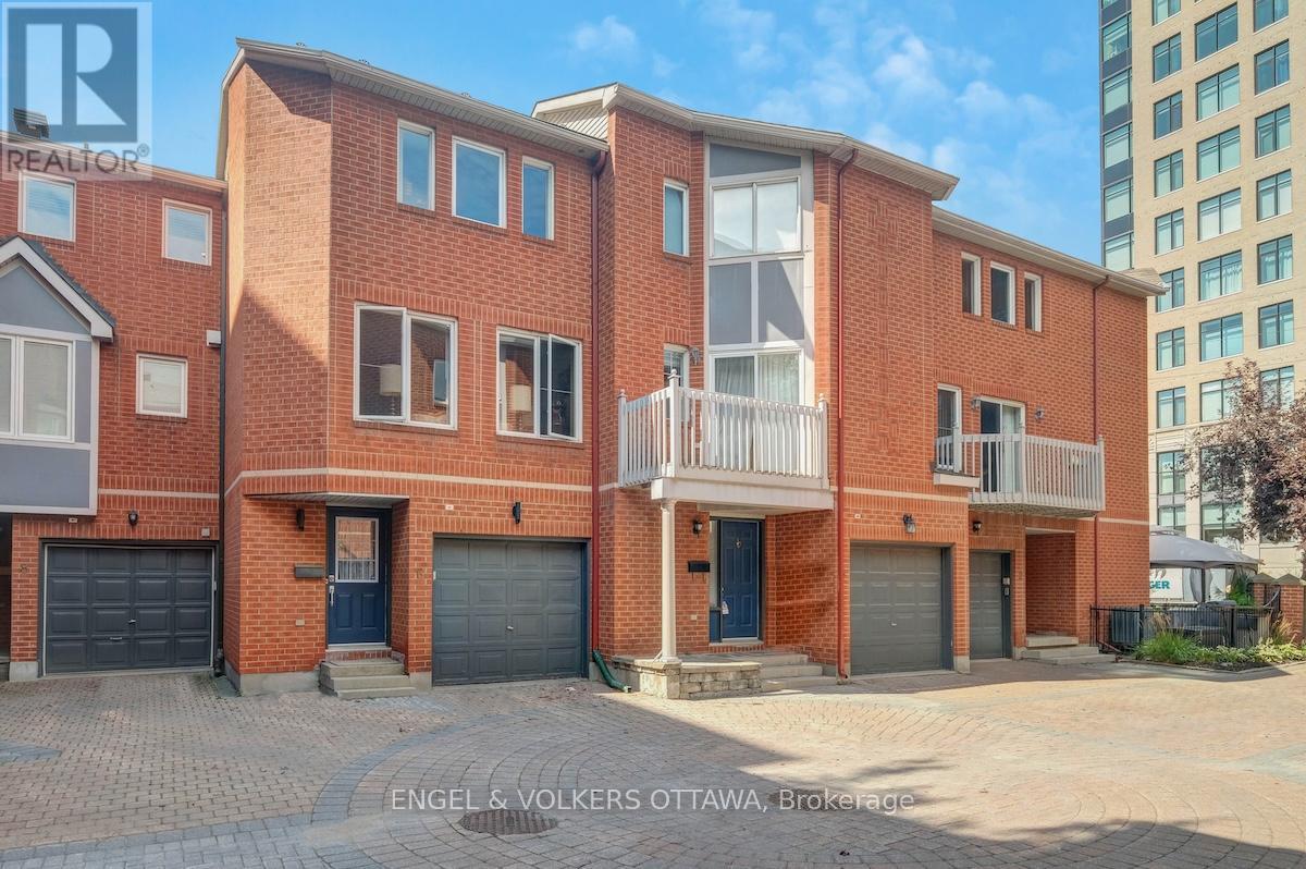 Property at 6 STOCKPORT PRIVATE image 2