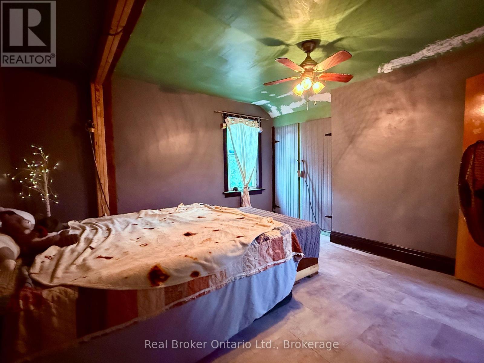 33 Cozy Street, Welland, Ontario  L3B 4G7 - Photo 11 - X12391967