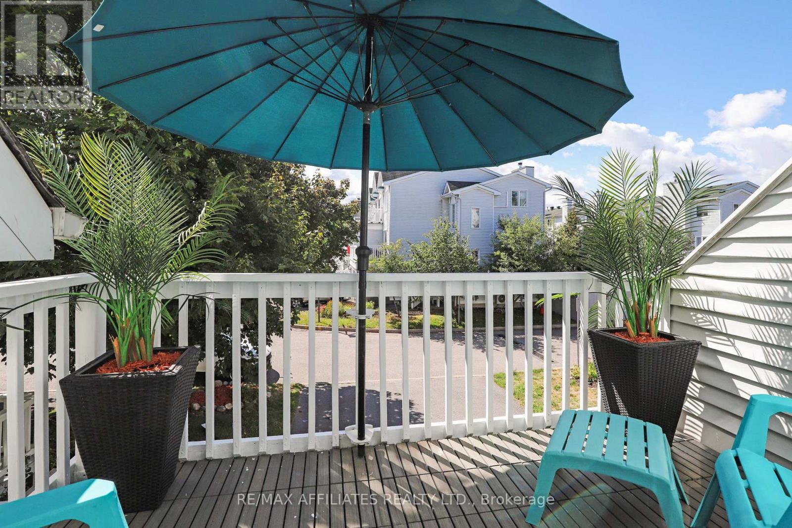 22 Castlegreen Private, Ottawa, Ontario  K1T 3N4 - Photo 17 - X12391952