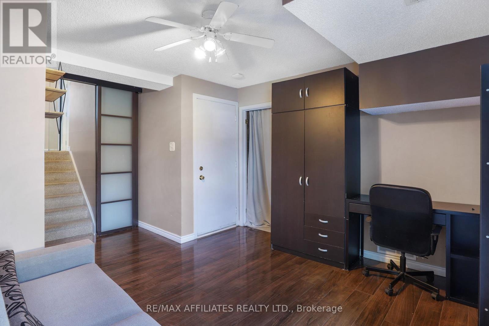 22 Castlegreen Private, Ottawa, Ontario  K1T 3N4 - Photo 26 - X12391952