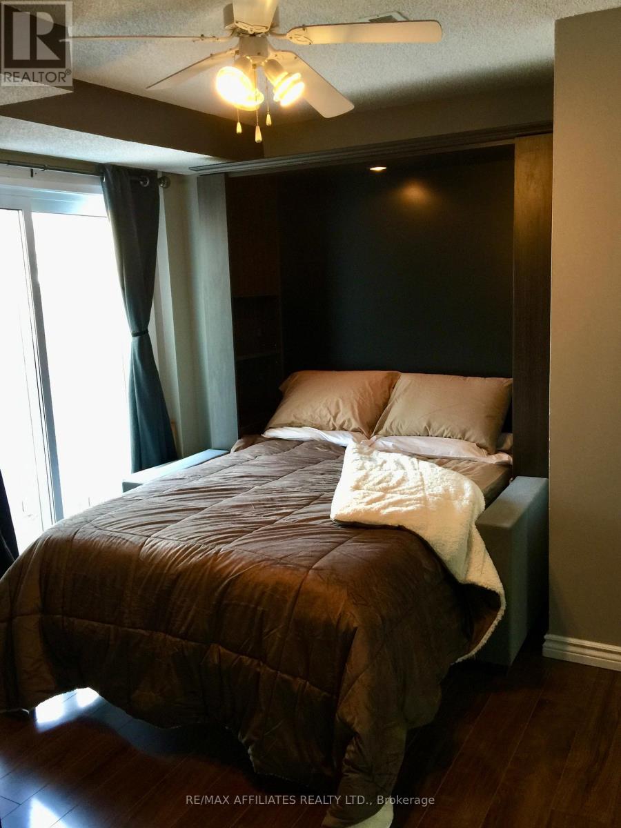 22 Castlegreen Private, Ottawa, Ontario  K1T 3N4 - Photo 28 - X12391952