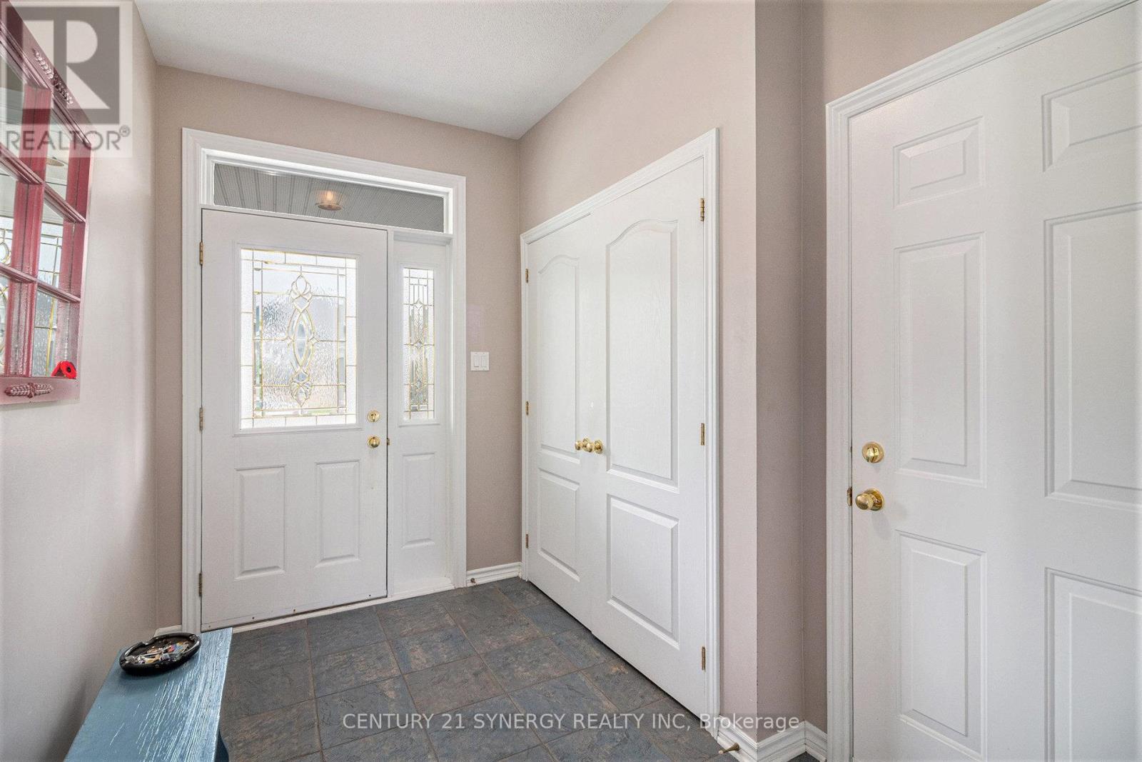 852 Swallowtail Crescent, Ottawa, Ontario  K4A 4M5 - Photo 4 - X12391966