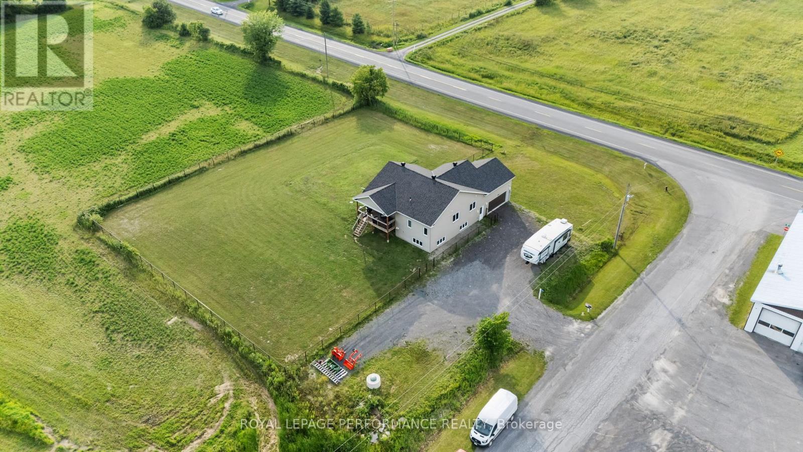 3348 Bureau Road, North Glengarry, Ontario  K0C 1A0 - Photo 5 - X12392029