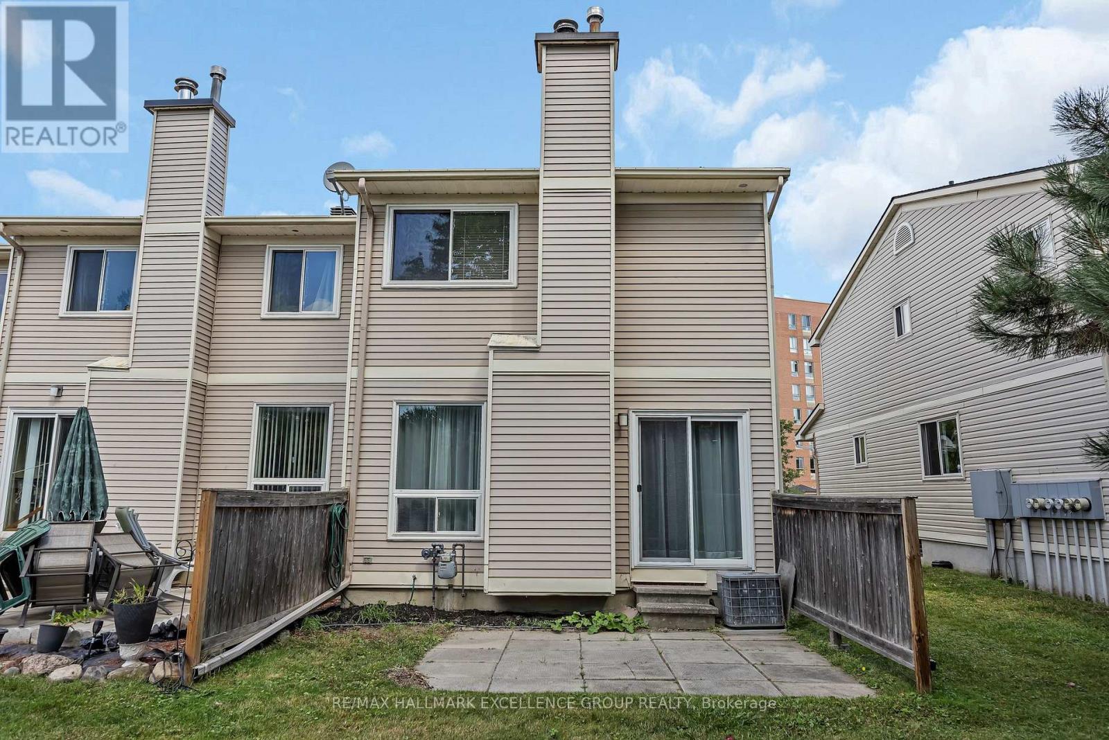 102f Valley Stream Drive, Ottawa, Ontario  K2H 9E1 - Photo 36 - X12392048