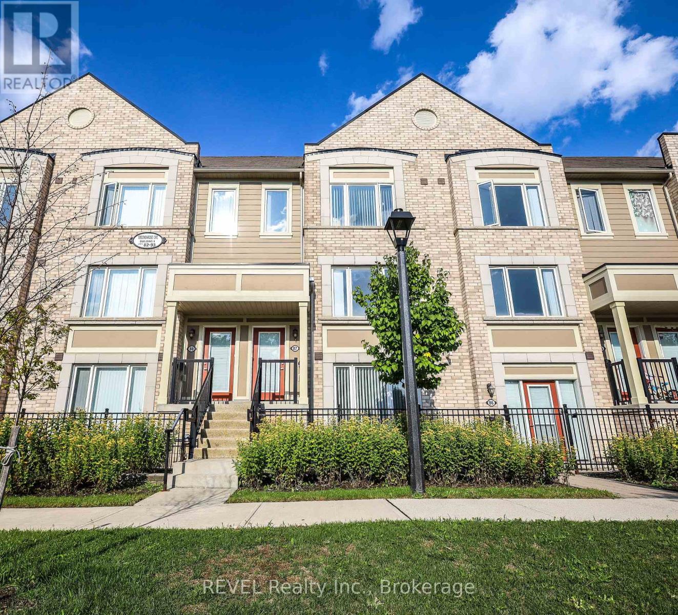 Property at 87 - 1 BECKENROSE COURT image 1