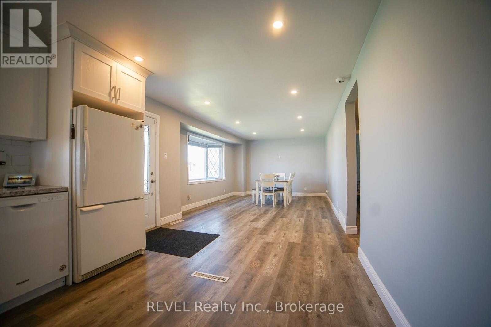 8685 Roosevelt Street, Niagara Falls, Ontario  L2G 7A3 - Photo 10 - X12391965
