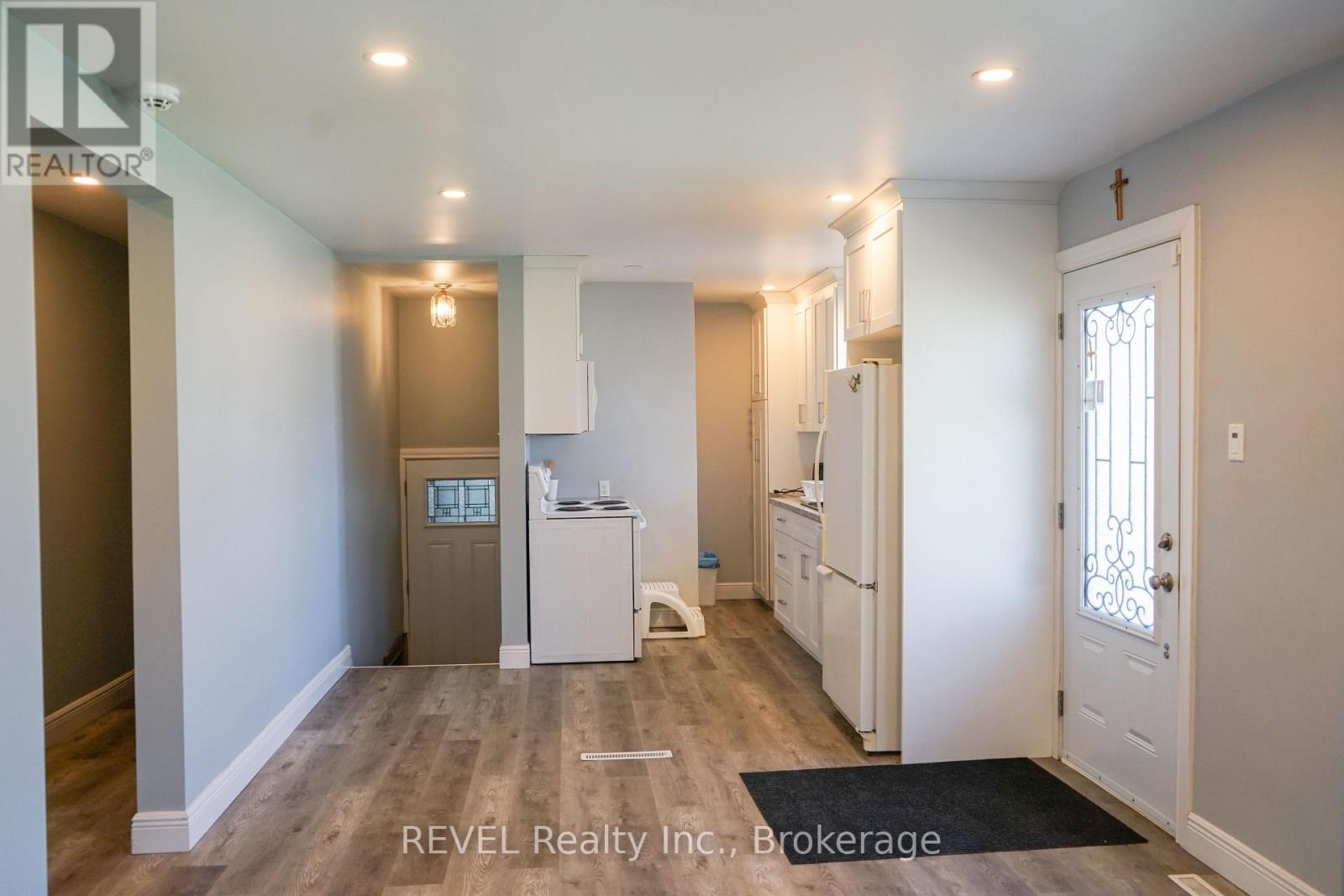8685 Roosevelt Street, Niagara Falls, Ontario  L2G 7A3 - Photo 11 - X12391965