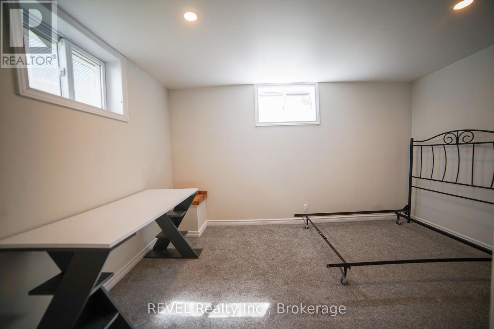 8685 Roosevelt Street, Niagara Falls, Ontario  L2G 7A3 - Photo 29 - X12391965