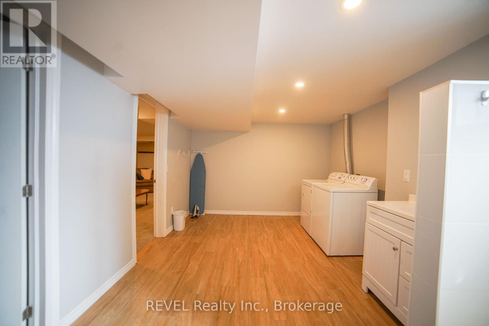 8685 Roosevelt Street, Niagara Falls, Ontario  L2G 7A3 - Photo 31 - X12391965