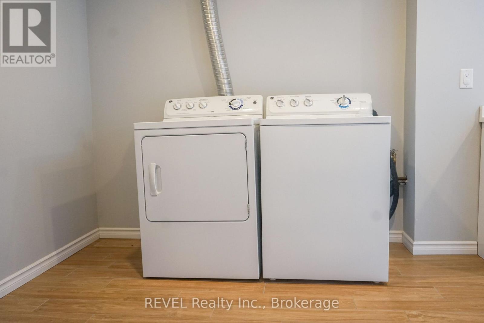 8685 Roosevelt Street, Niagara Falls, Ontario  L2G 7A3 - Photo 32 - X12391965