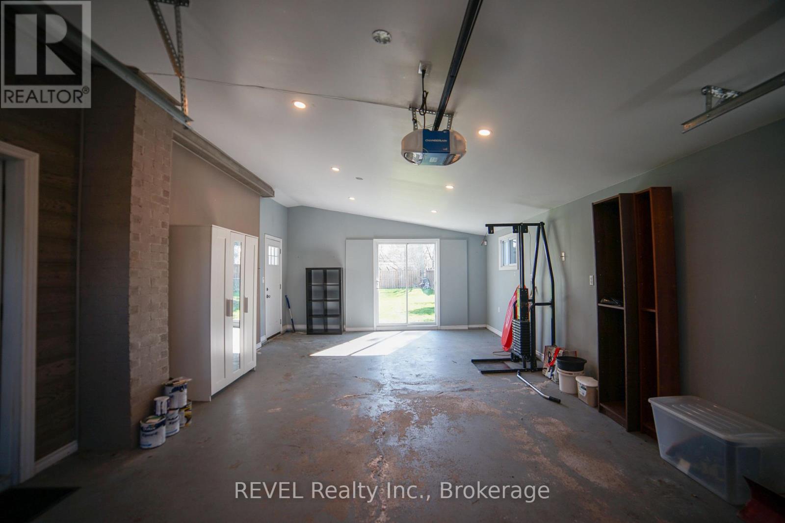 8685 Roosevelt Street, Niagara Falls, Ontario  L2G 7A3 - Photo 39 - X12391965