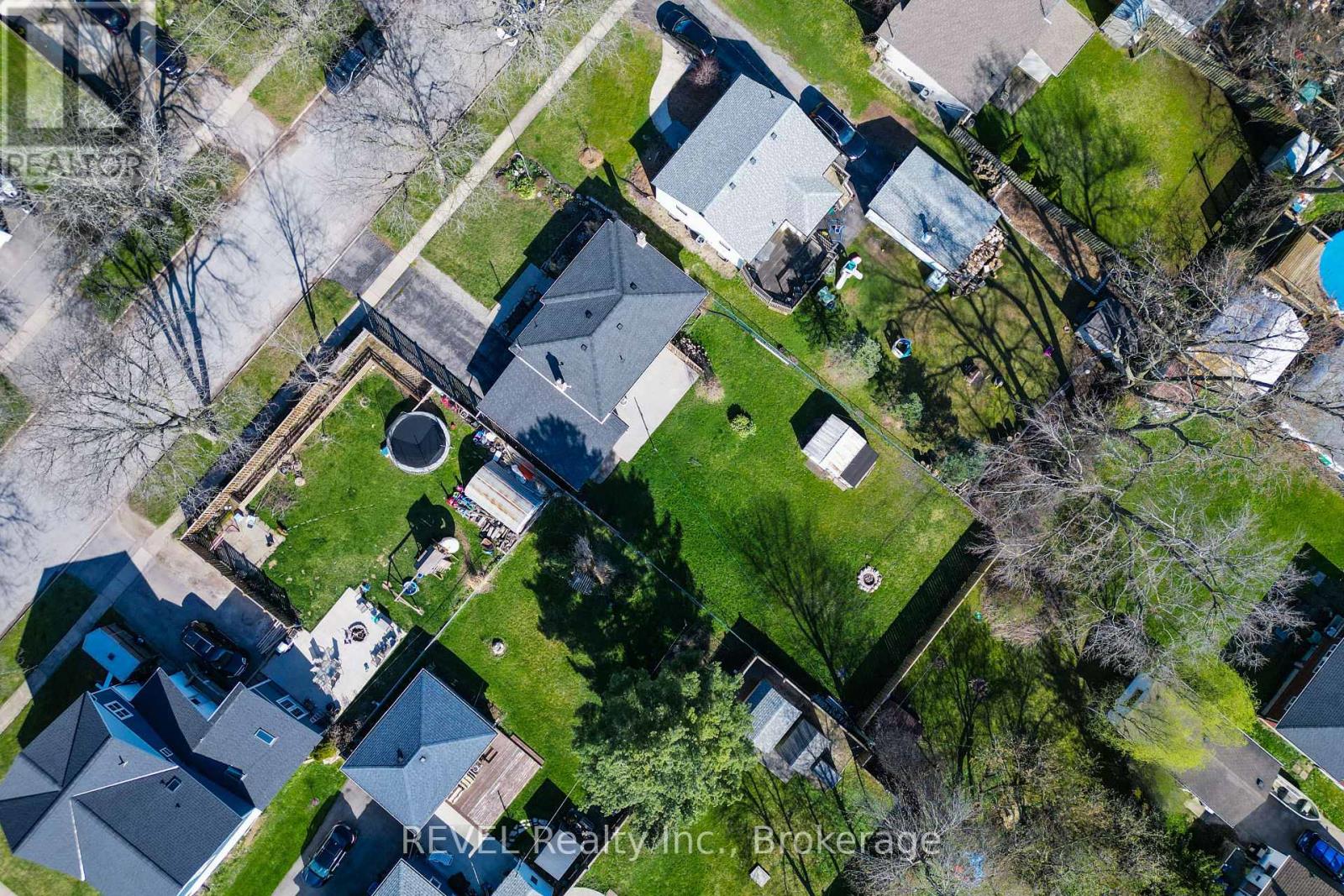 8685 Roosevelt Street, Niagara Falls, Ontario  L2G 7A3 - Photo 45 - X12391965