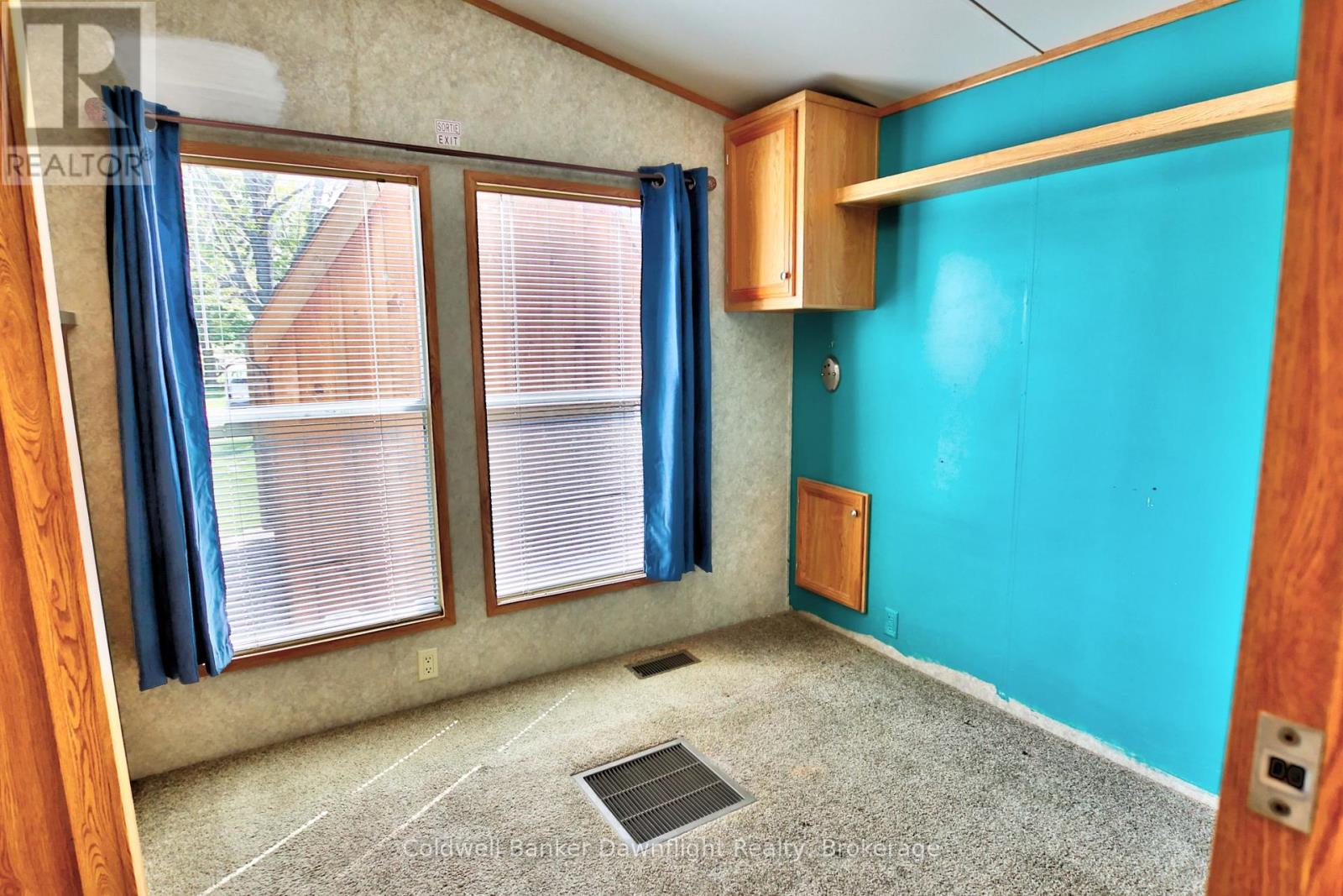 Photo 8 of 13 for 30 Starboard - 77719 Bluewater Highway