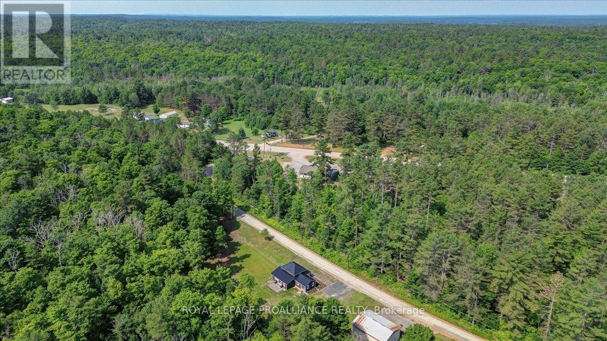 1040 Snider Road, North Frontenac, Ontario  K0H 1K0 - Photo 31 - X12391972