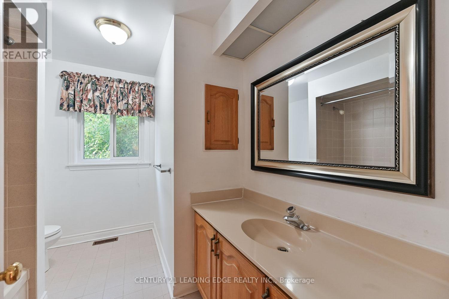 32 Addington Square, Markham (Unionville), Ontario  L3R 7N1 - Photo 41 - N12391878