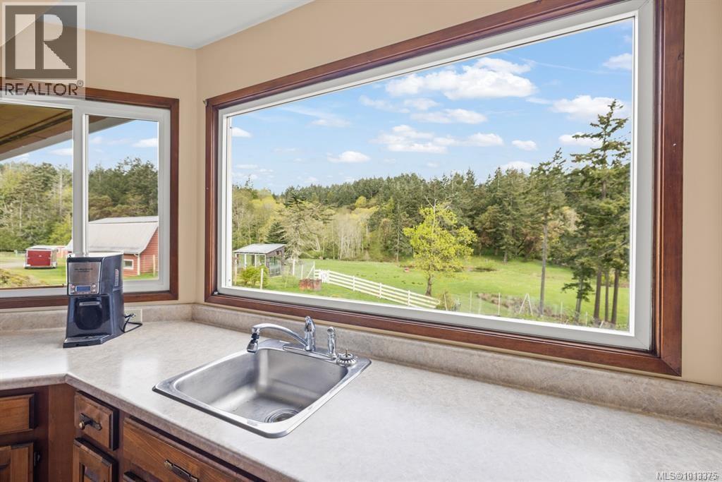 Property at 561 Boblaw Pl image 1