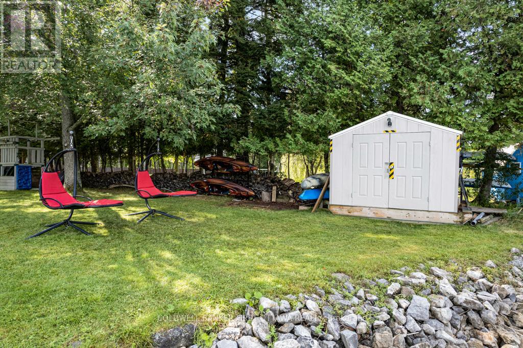 127 Sunset View Lane, Mississippi Mills, Ontario  K0A 1P0 - Photo 10 - X12391555