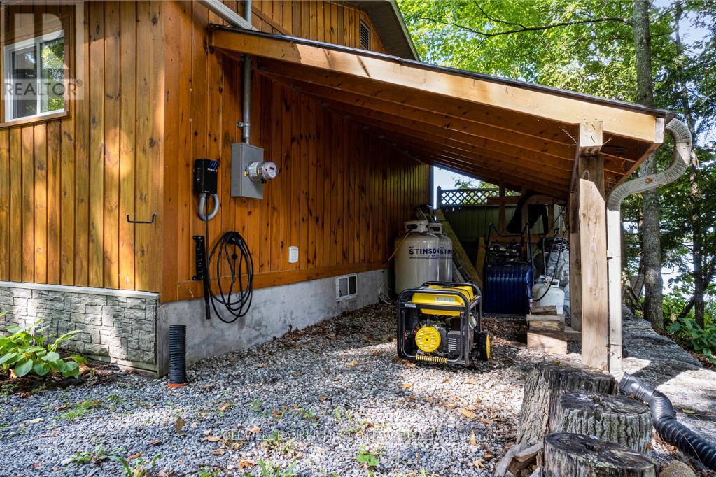 127 Sunset View Lane, Mississippi Mills, Ontario  K0A 1P0 - Photo 4 - X12391555