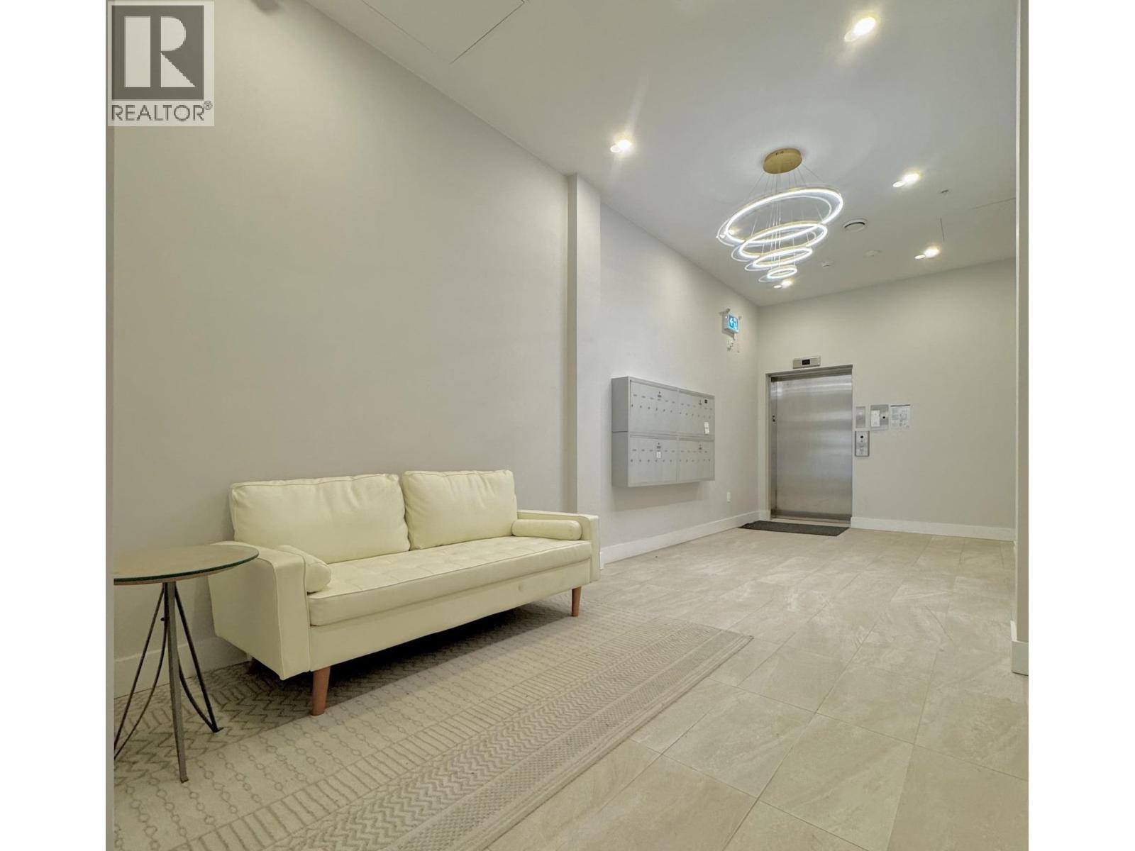 304 3050 Kingsway, Vancouver, British Columbia  V5R 5J7 - Photo 2 - R3042667