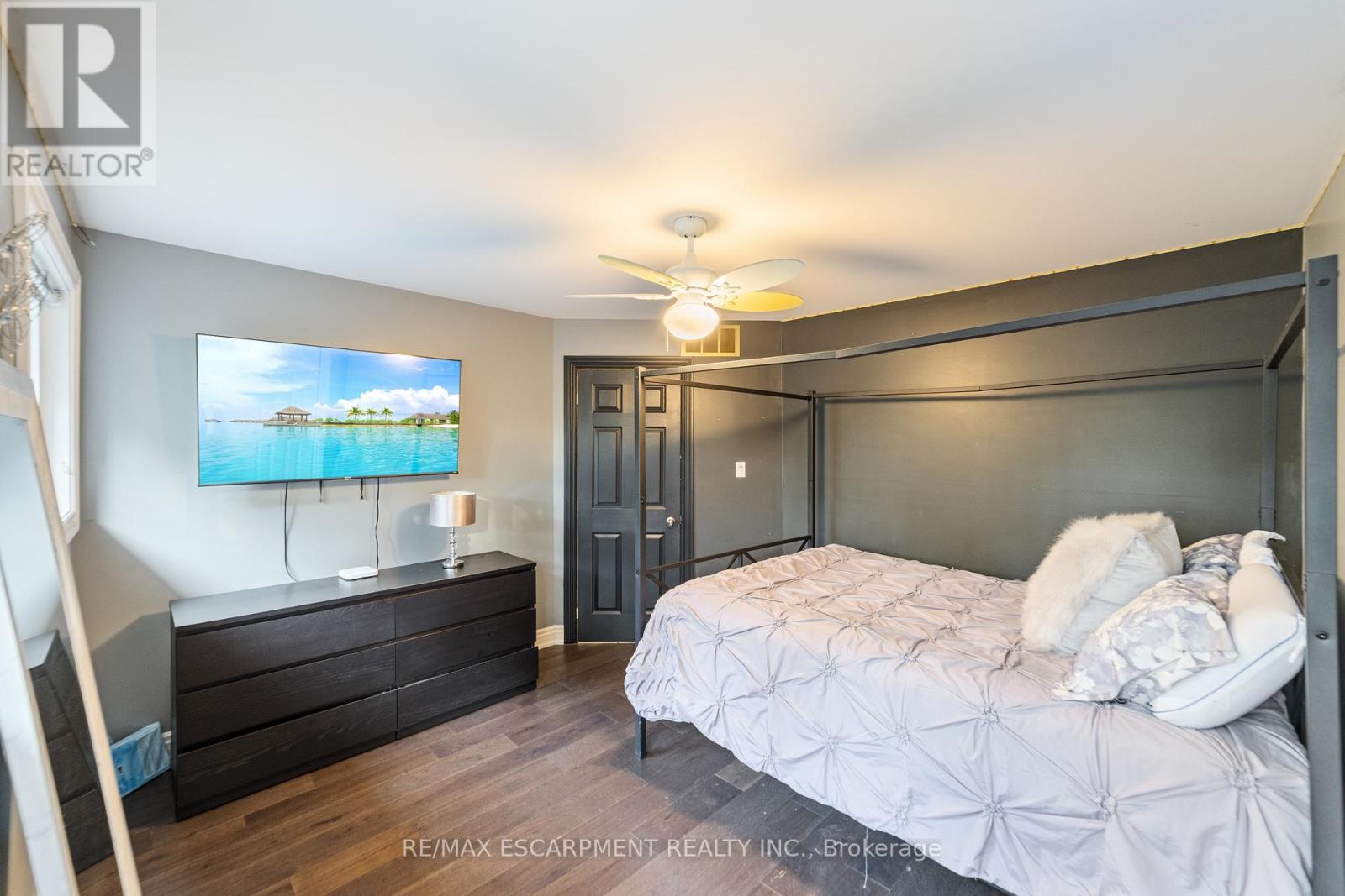 117 Miller Drive, Hamilton, Ontario  L9G 4W2 - Photo 30 - X12378821