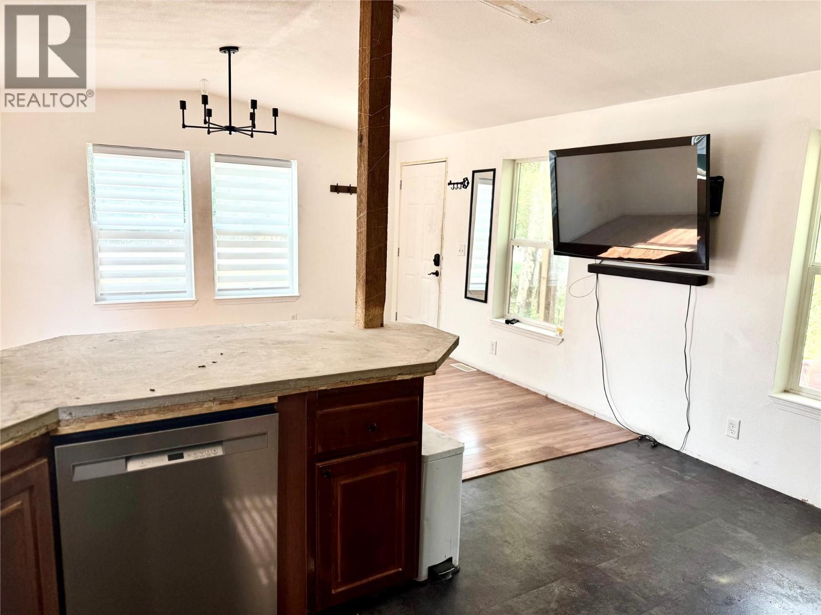 115 Railway Avenue, Salmo, British Columbia  V0G 1Z0 - Photo 19 - 10354950