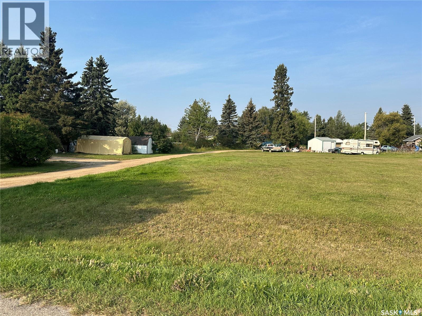 212 7th Avenue S, Big River, Saskatchewan  S0J 0E0 - Photo 2 - SK017908