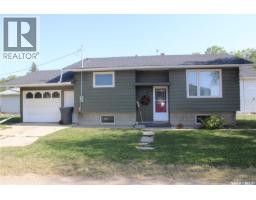 6 Main Street-151;