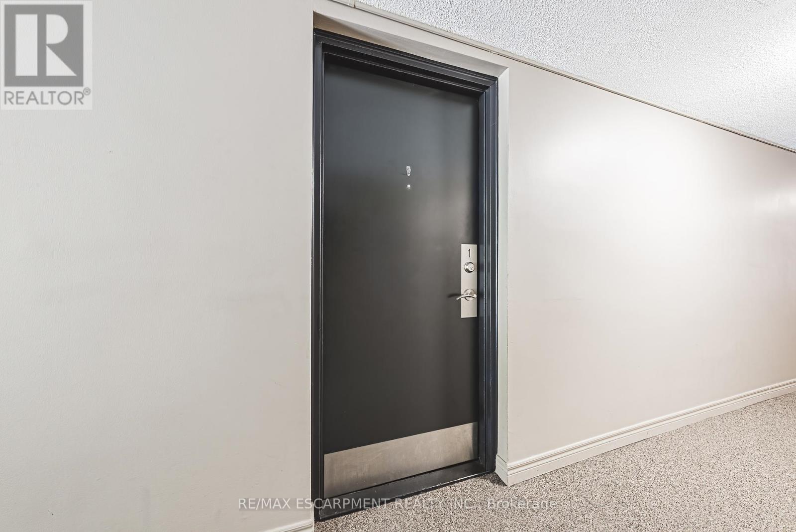 1 - 469 Claridge Road, Burlington, Ontario  L7N 2S1 - Photo 7 - W12391844