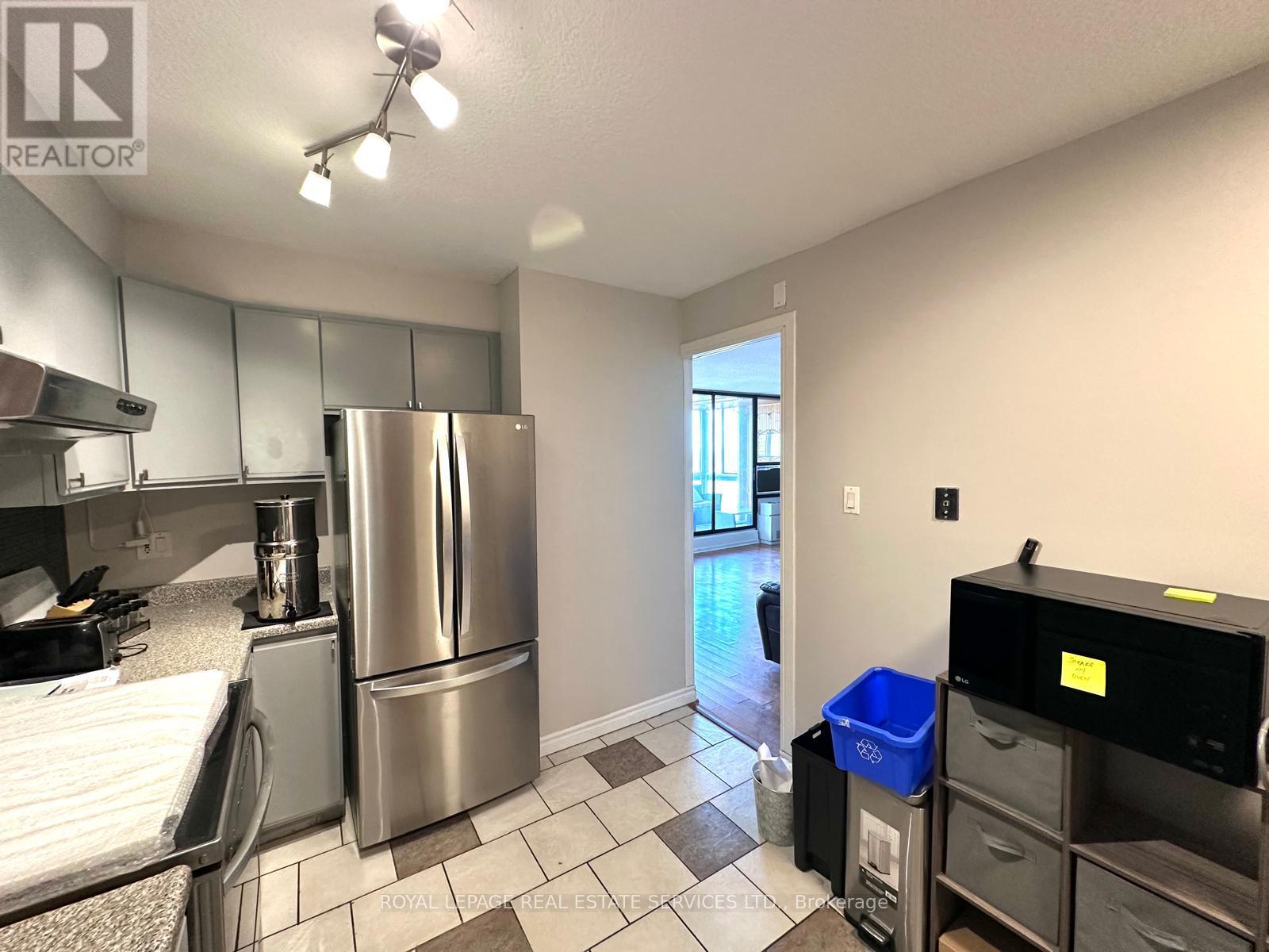 1410 - 20 Mississauga Valley Boulevard Nw, Mississauga, Ontario  L5A 3S1 - Photo 11 - W12391873